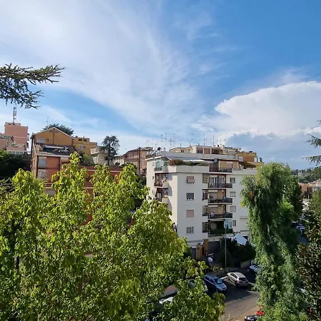 San Pietro Station Apartment Rom